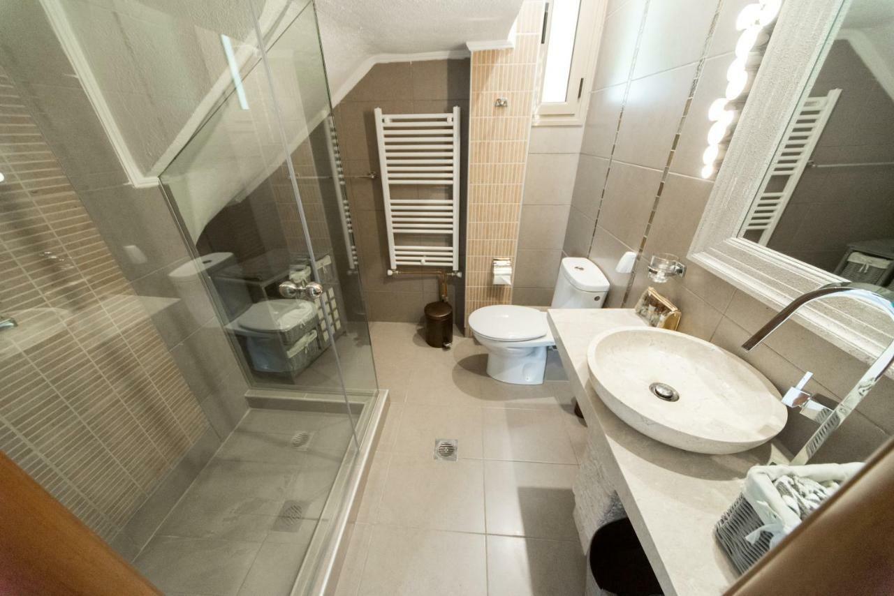 Villa Alina Hanioti Bagian luar foto